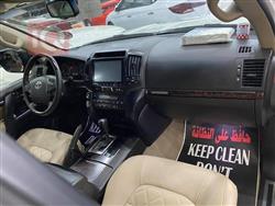 تۆیۆتا لاند کروزەر